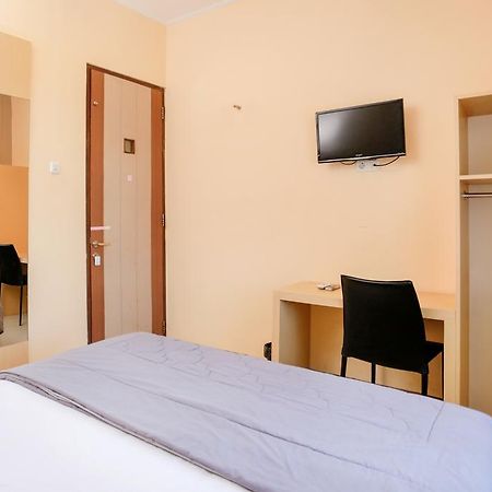 Reddoorz Plus @ Candrawulan Buahbatu Bandung Exterior photo