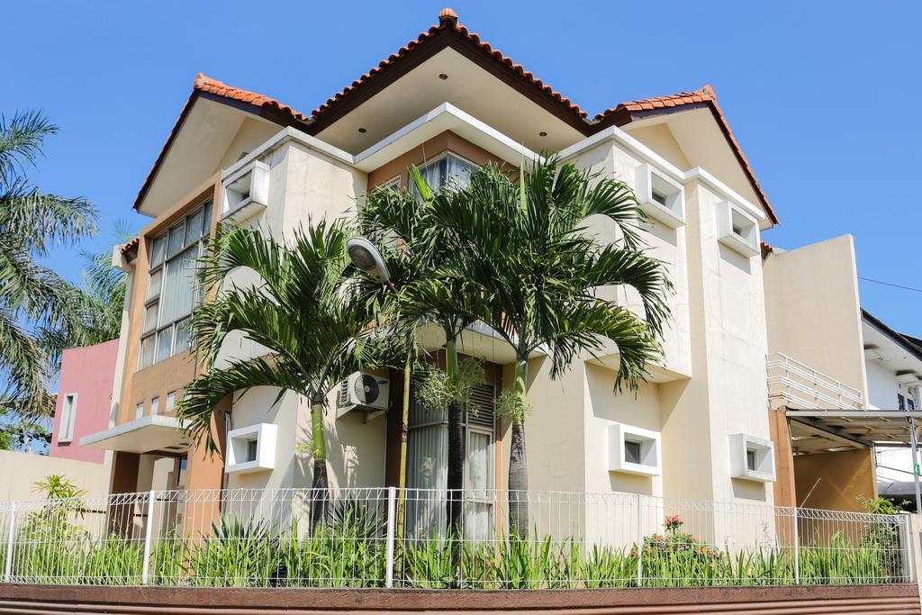 Reddoorz Plus @ Candrawulan Buahbatu Bandung Exterior photo