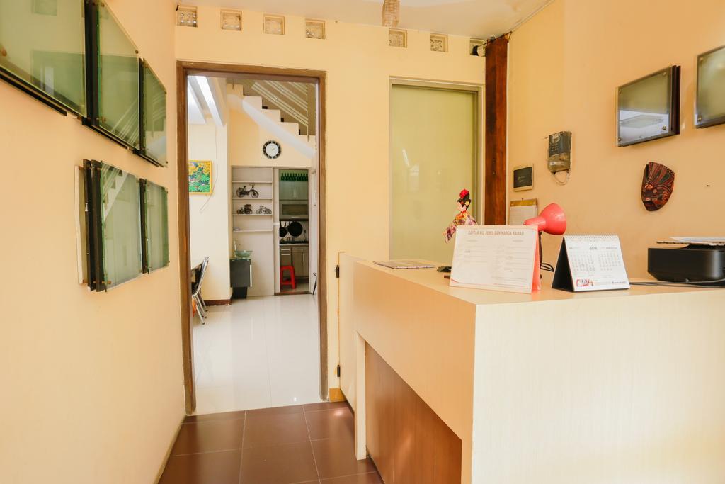 Reddoorz Plus @ Candrawulan Buahbatu Bandung Exterior photo